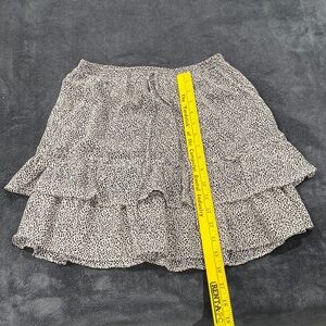 NEW NWT Sienna Sky Black/cream Ruffle Mini Skirt with pockets in both sides. Sm
